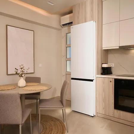 Serein Apartment, 1 Bedroom Aparment Close To Kalamaki Apartamento