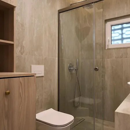 Serein Apartment, 1 Bedroom Aparment Close To Kalamaki Daire
